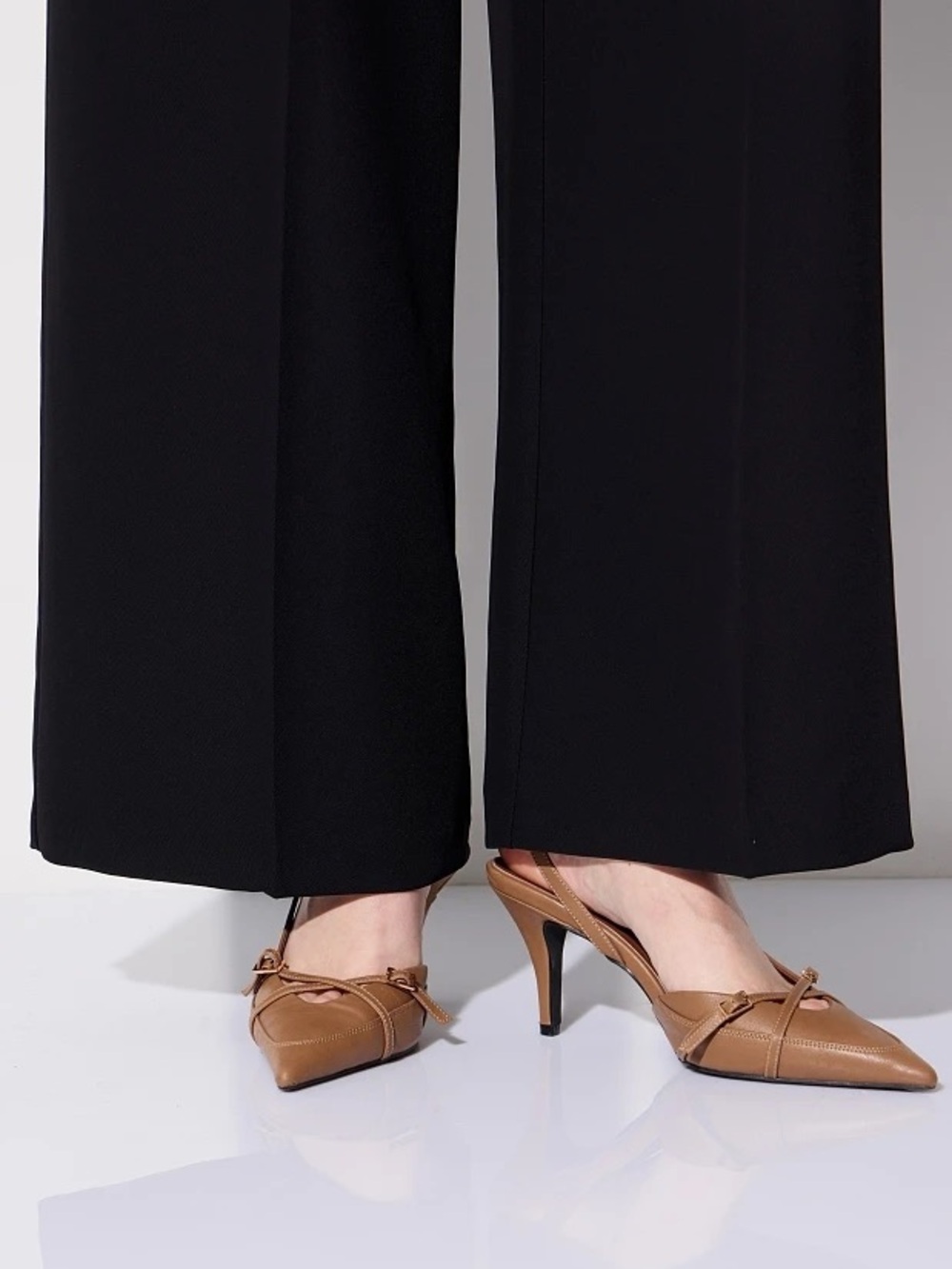 Euro Classic Tan Pointed-Toe Slingback Heels